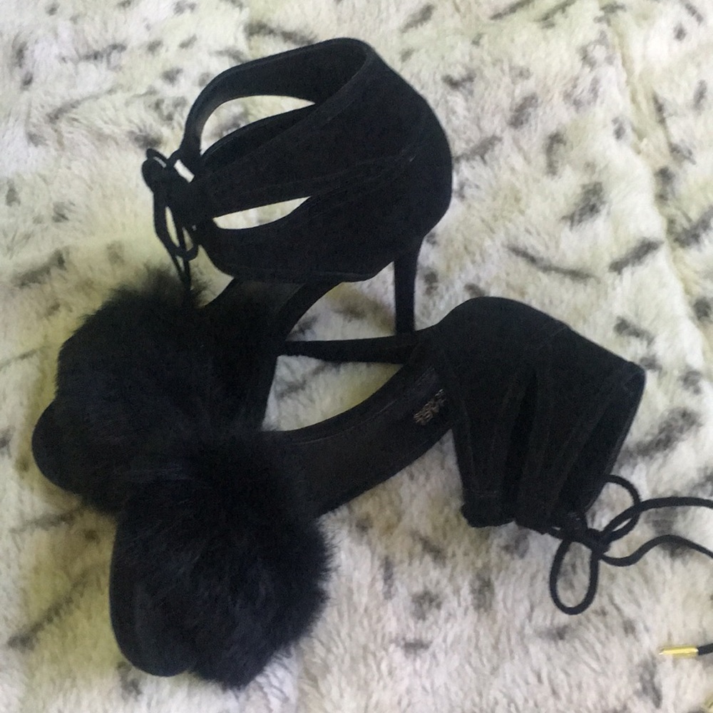 Michael Kors Remi Sandals.  Excellent condition.